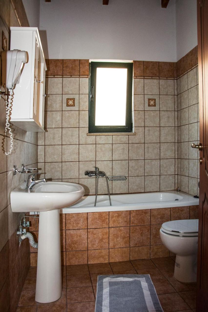 Manos Villa Kalamitsi Amygdali